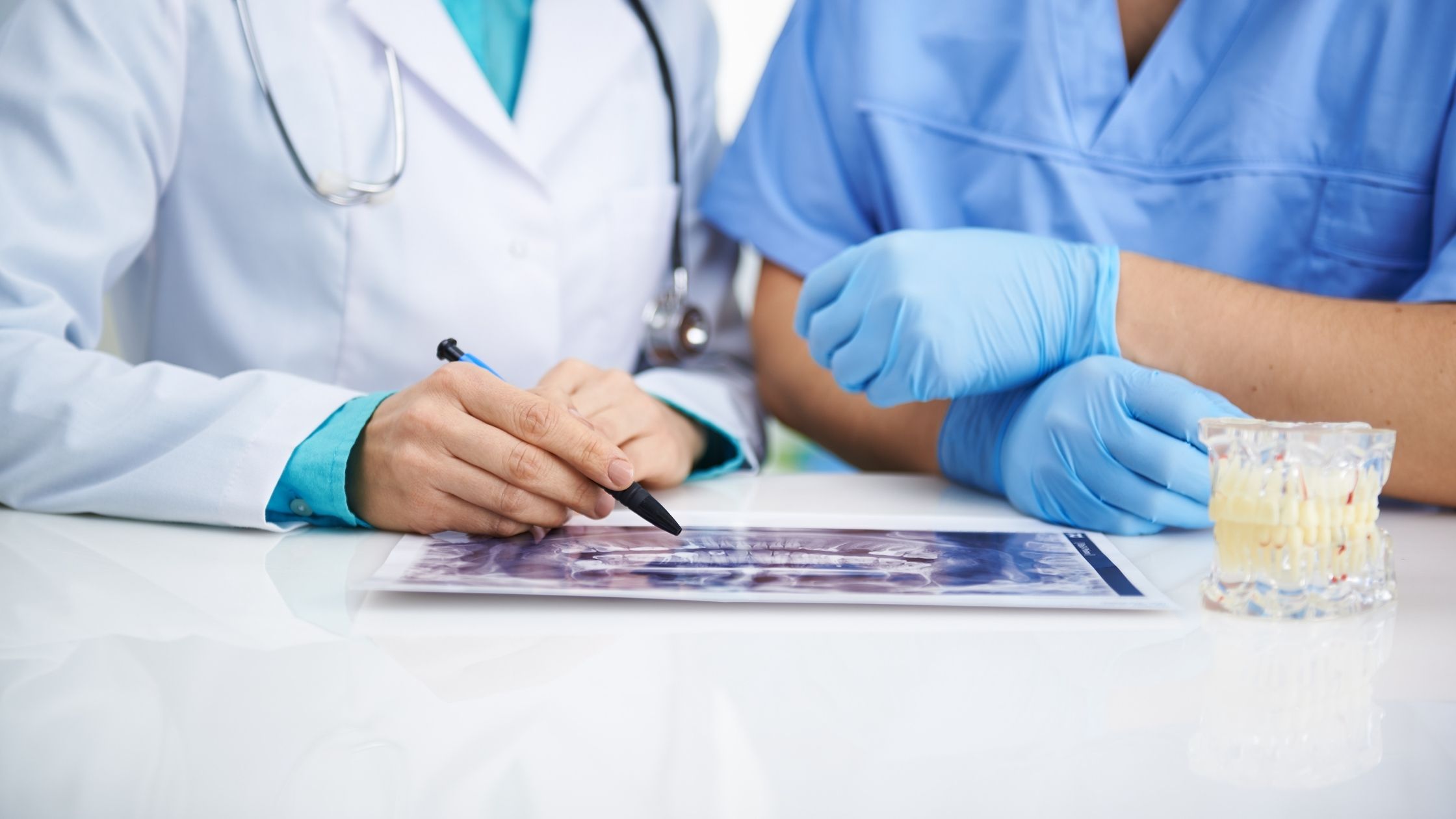 How to Find the Best Local Periodontist for Your Needs